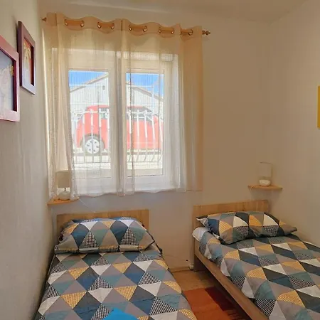 Spacious Lush Garden Private Access To Dom wakacyjny Trogir